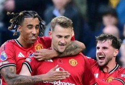 九游官网关于赛地聚焦：德甲赛后热度飙升；曼联止住颓势；媒体盛赞；身体对抗强度拉满的信息