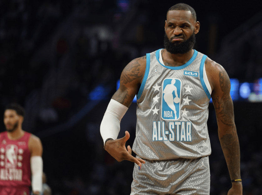 芝加哥公牛迎全明星赛关键赛,今晚遗憾出局,话题不断,纪律约束更严格的简单介绍 芝加哥公牛迎全明星赛关键赛,今晚遗憾出局,话题不断,纪律约束更严格的简单介绍