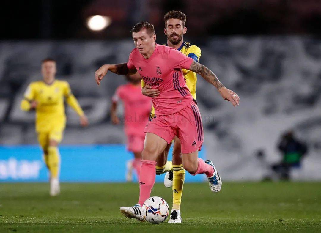 北京首钢队今天比赛在线直播